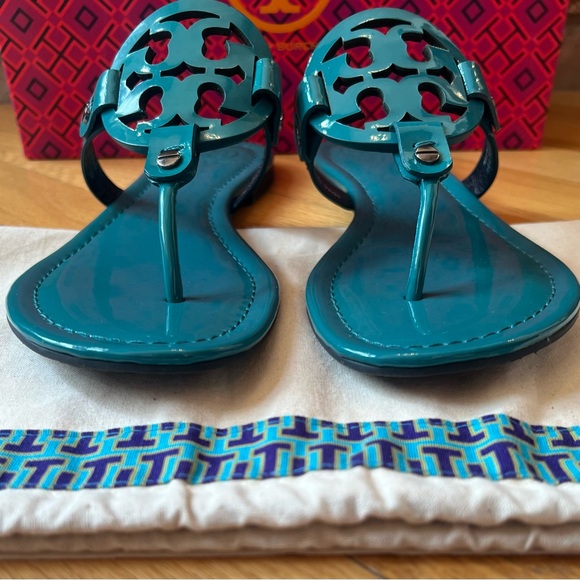Tory Burch Teal Logo Thong Sandals - Picture 5 of 11